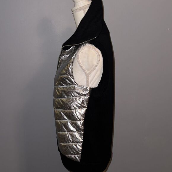 🔥Michael Michael Kors Sweater Back Puffer Vest! - Picture 5 of 12